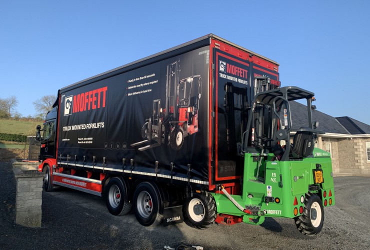 Electric Moffett Forklift