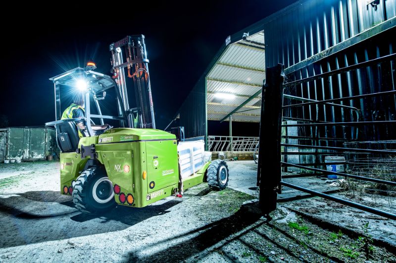 Electric Moffett truck-mounted forklift