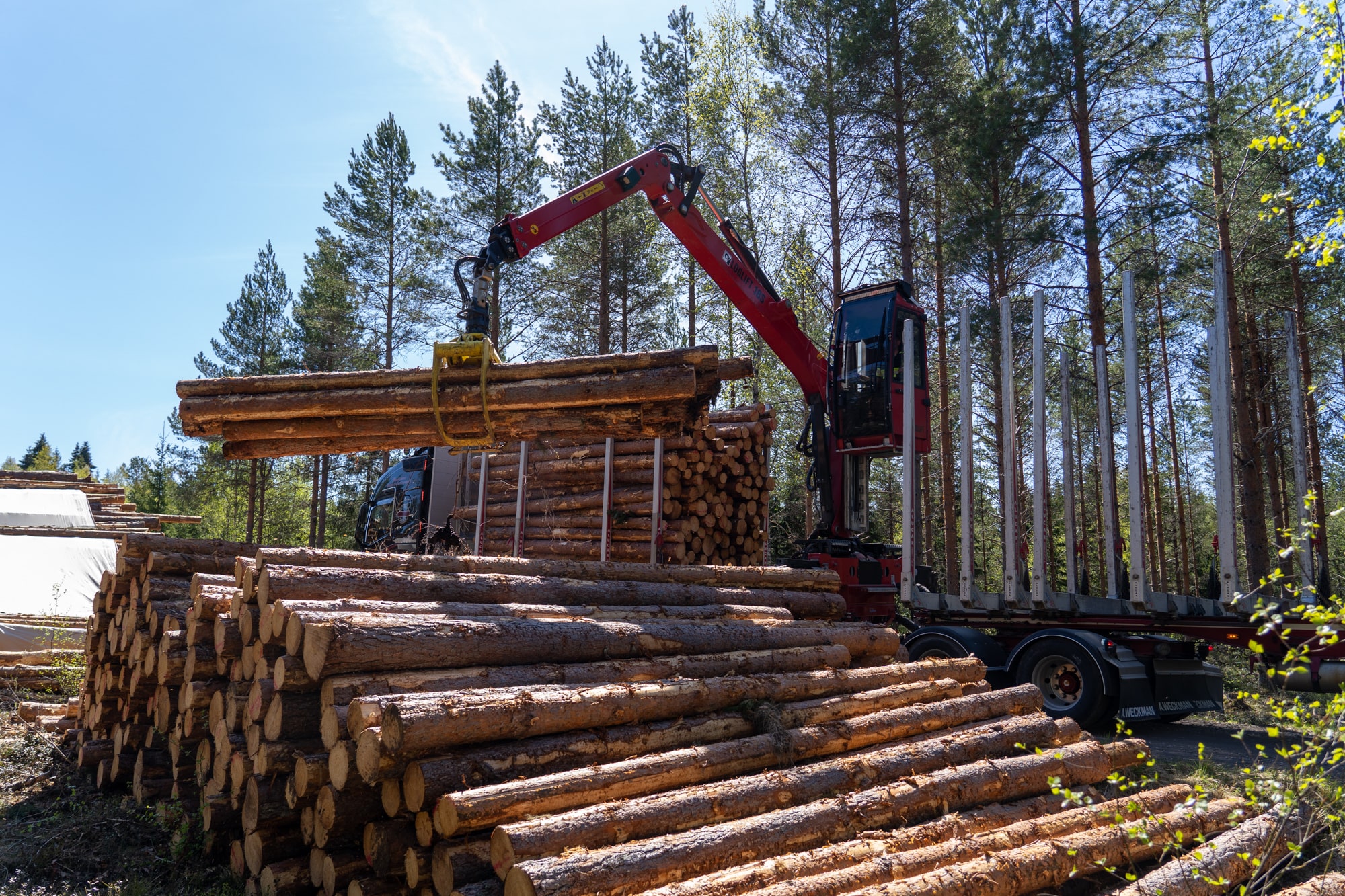 HIAB LOGLIFT 18S truck