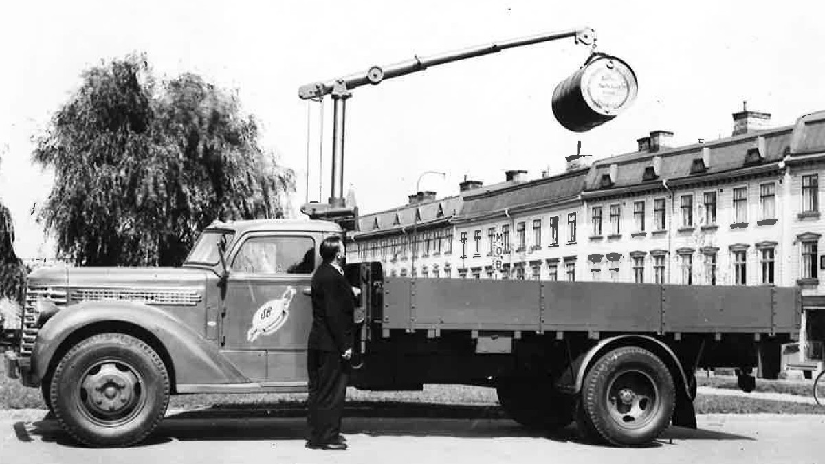 hiab 190 on truck widescreen